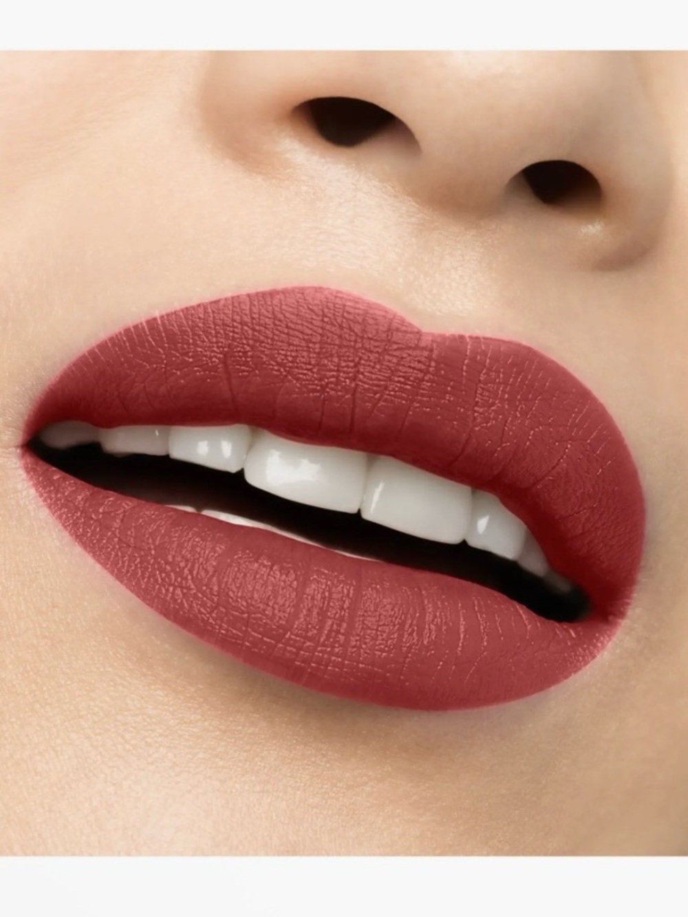 Christian Louboutin Velvet Matte lipstick Epic Brunette 318 - Picture 7 of 12